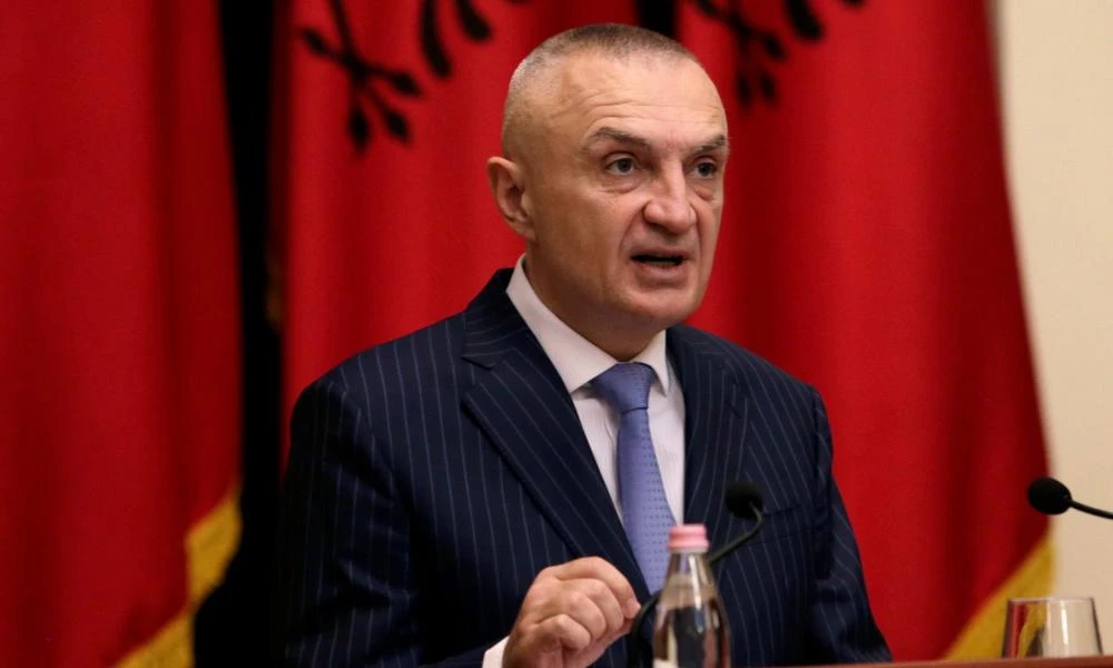 Ο πρόεδρος της Αλβανίας απαντά στον Έλληνα υπουργό Εξωτερικών για το ζήτημα των θαλάσσιων συνόρων